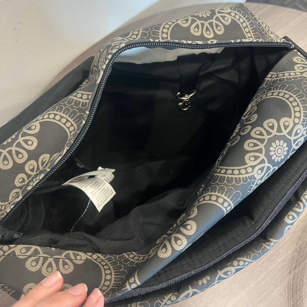 Petunia Pickle Bottom Boxy Diaper Bag Backpack - Picture 9 of 13